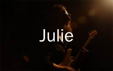 Julie吉他谱_布朗尼_C调弹唱六线谱_静静之玛瑙上传